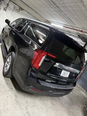2023 GMC Yukon XL SLE