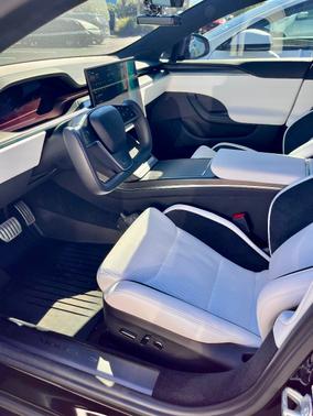 Black 2026 Tesla Model S Plaid