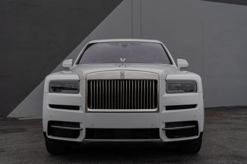 2022 Rolls-Royce Cullinan Base