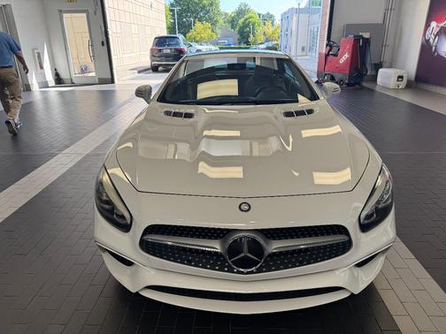 White 2017 Mercedes-Benz SL 450 Base