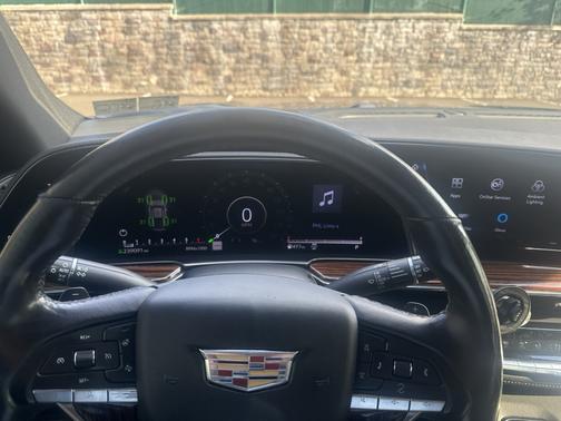 2022 Cadillac Escalade ESV Luxury