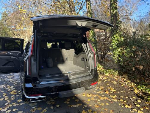 2022 Cadillac Escalade ESV Luxury