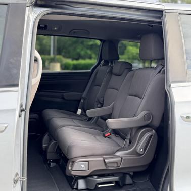 Gray 2019 Honda Odyssey EX