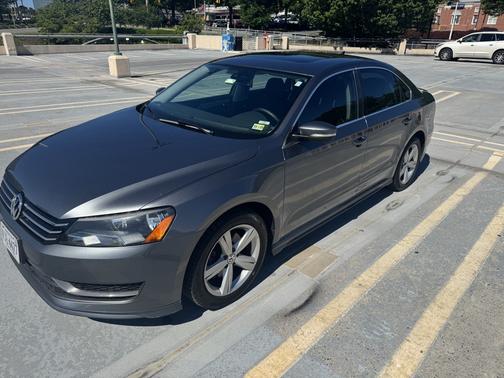 2013 Volkswagen Passat 2.5 SE