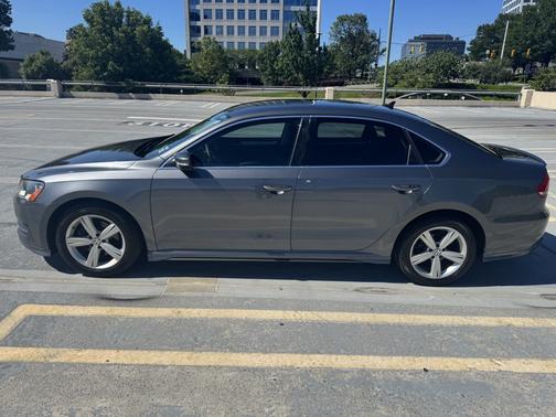 2013 Volkswagen Passat 2.5 SE