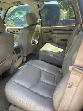 Red 2004 Cadillac Escalade Base