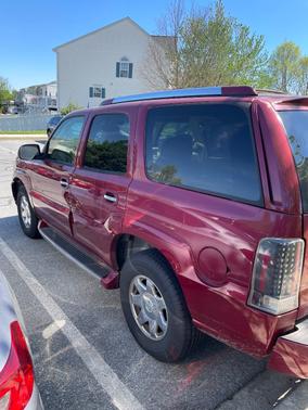 Red 2004 Cadillac Escalade Base