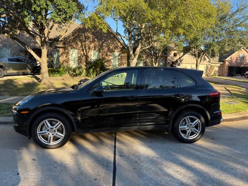 2016 Porsche Cayenne Cayenne S