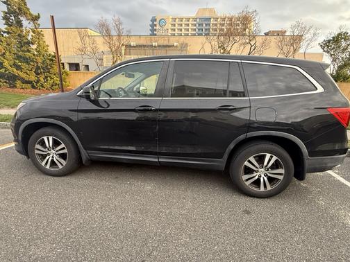 Black 2016 Honda Pilot EX-L