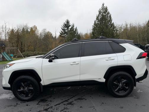 2020 Toyota RAV4 Hybrid XSE