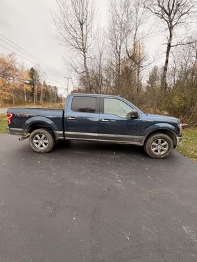 Blue 2018 Ford F-150 XLT