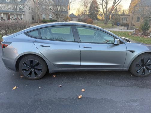 2025 Tesla Model 3 Long Range RWD