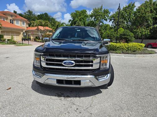 Black 2021 Ford F-150 Lariat