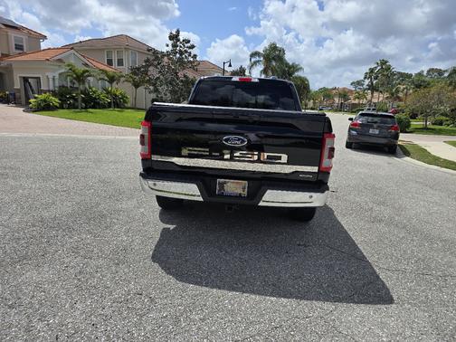 Black 2021 Ford F-150 Lariat