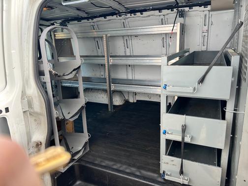 2010 Chevrolet Express 2500 Base