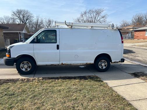 2010 Chevrolet Express 2500 Base
