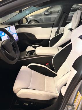 2024 Tesla Model S Plaid