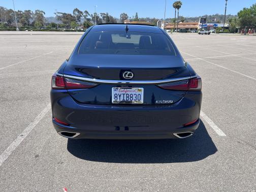 2022 Lexus ES 350 Base