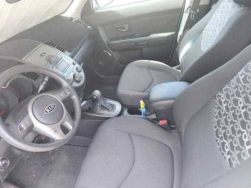 2011 Kia Soul +