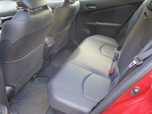 2016 Toyota Prius Four Touring