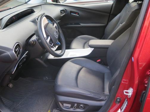 2016 Toyota Prius Four Touring