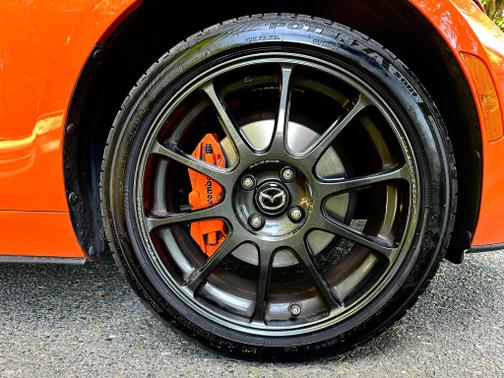 2019 Mazda MX-5 Miata RF 30th Anniversary