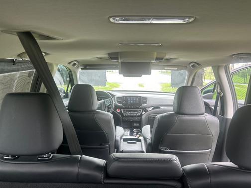Black 2021 Honda Pilot Touring 8-Passenger