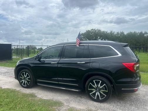 Black 2021 Honda Pilot Touring 8-Passenger