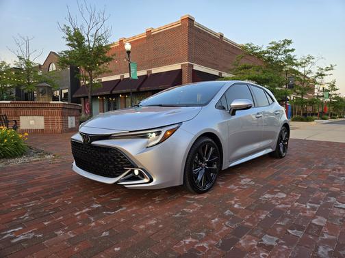2025 Toyota Corolla Hatchback XSE