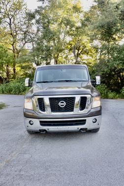 2014 Nissan NV Passenger NV3500 HD SL V8