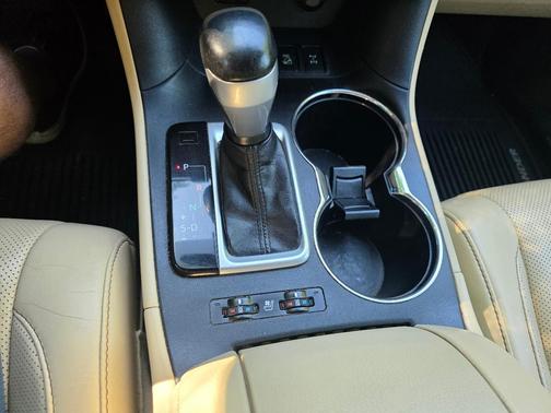 Blue 2014 Toyota Highlander Limited