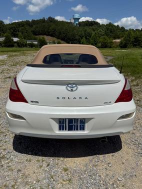 White 2008 Toyota Camry Solara SLE