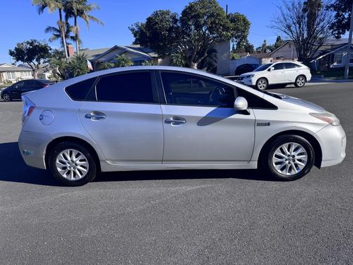 2012 Toyota Prius Plug-in Base