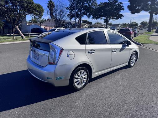 2012 Toyota Prius Plug-in Base