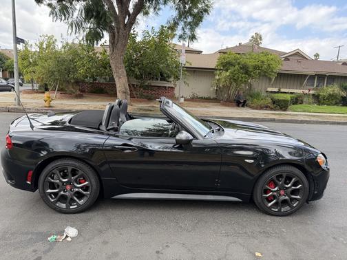 2017 FIAT 124 Spider Abarth