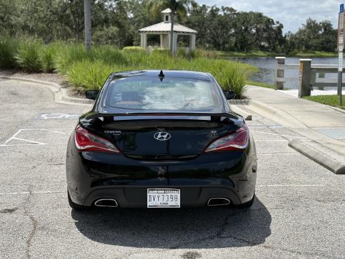 2013 Hyundai Genesis Coupe 3.8 R-Spec