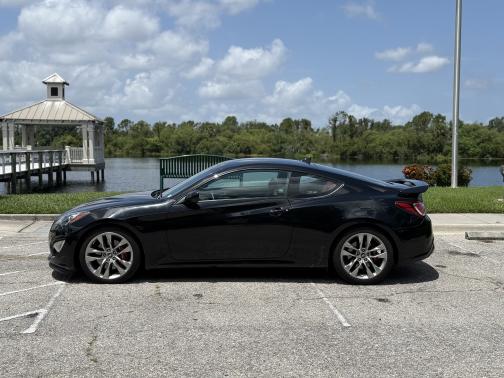 2013 Hyundai Genesis Coupe 3.8 R-Spec