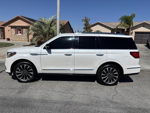 2019 Lincoln Navigator Select