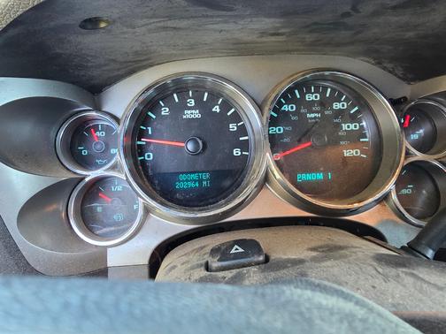 White 2009 Chevrolet Silverado 2500 Work Truck Crew Cab