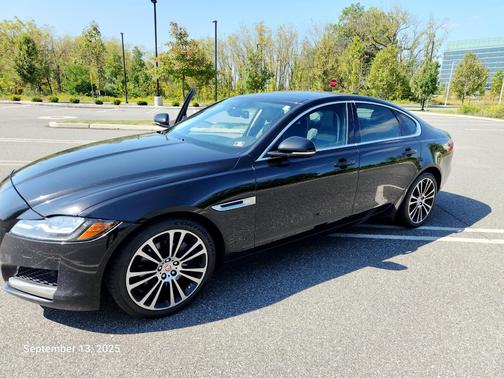 Black 2017 Jaguar XF 20d Prestige