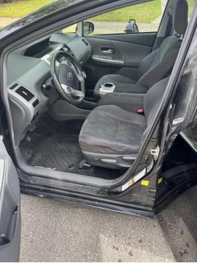 2013 Toyota Prius v Two