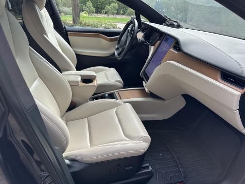 2020 Tesla Model X Long Range Plus