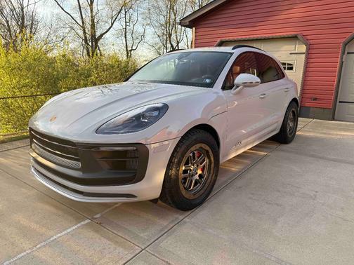 Gray 2022 Porsche Macan Macan GTS
