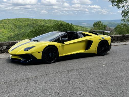 2017 Lamborghini Aventador LP750-4 Superveloce