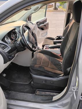 2013 Chrysler Town & Country Touring