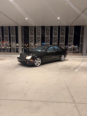 Black 2004 Mercedes-Benz C-Class C230 Kompressor Sport