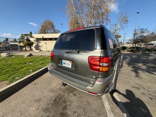 2003 Toyota Sequoia SR5