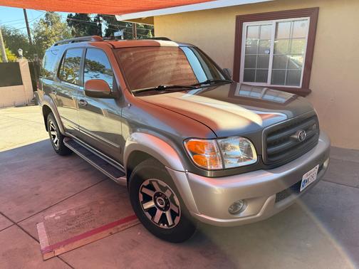 2003 Toyota Sequoia SR5