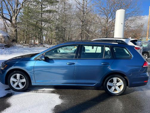 2018 Volkswagen Golf SportWagen TSI SE