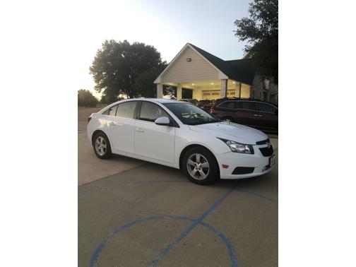 Photo 1 of 6 of 2012 Chevrolet Cruze LT